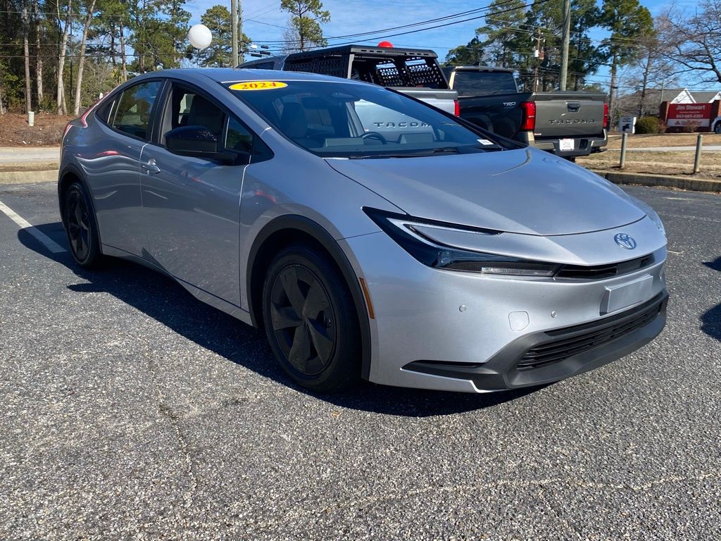 2024 Toyota Prius LE FWD