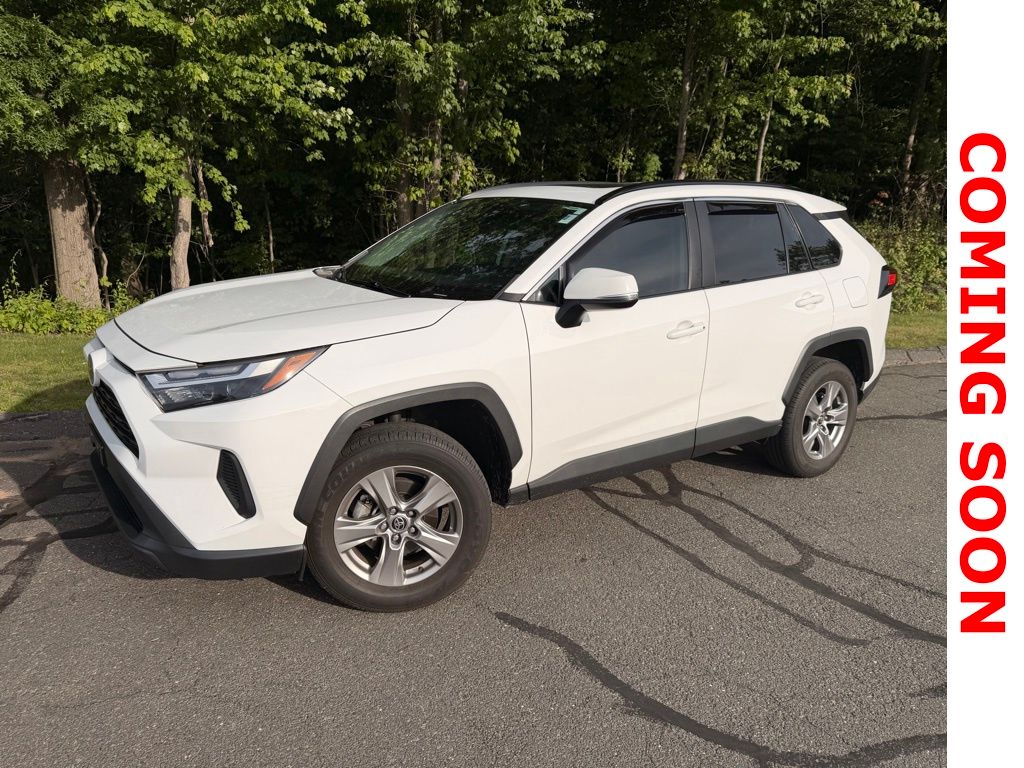 2023 Toyota RAV4 XLE AWD's photo