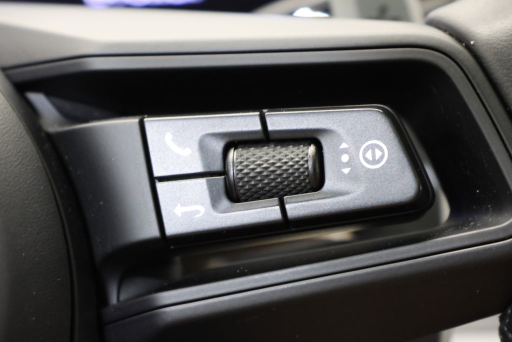 Thumbnail: 2024 Porsche Cayenne - 20