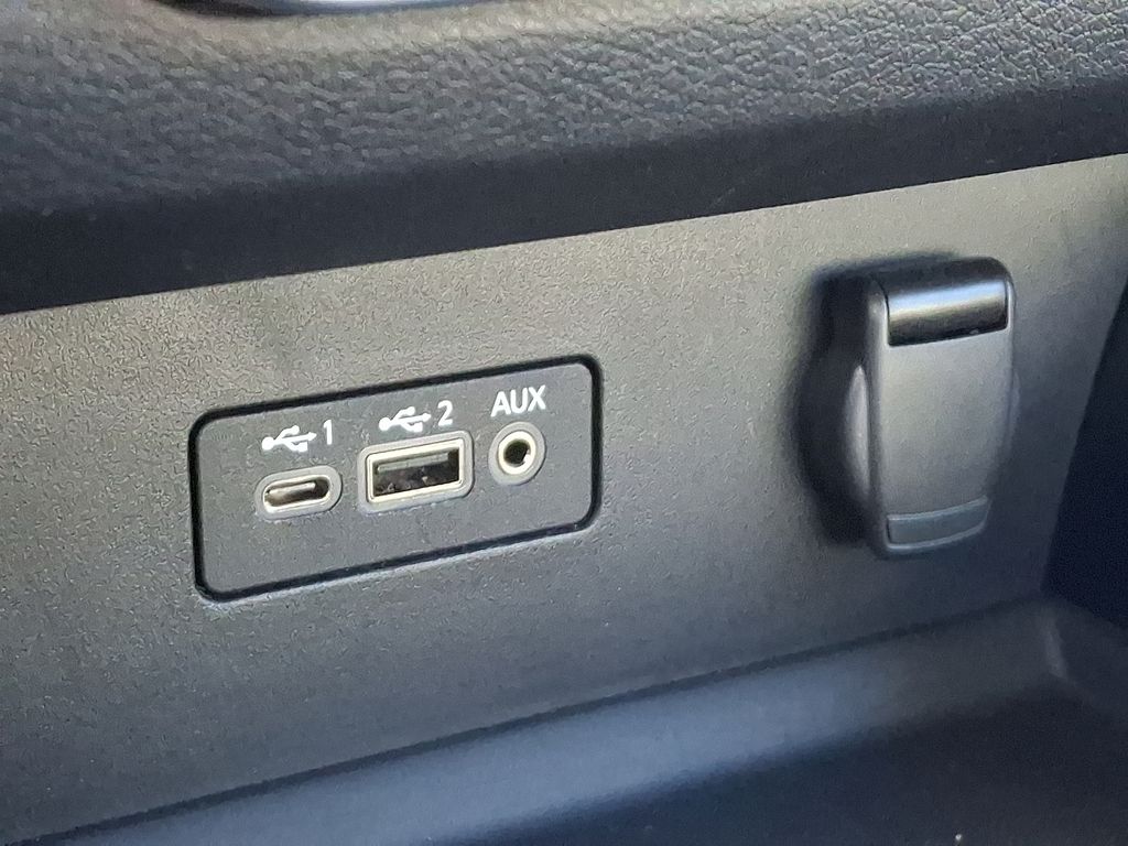 Thumbnail: 2021 Nissan Altima - 26