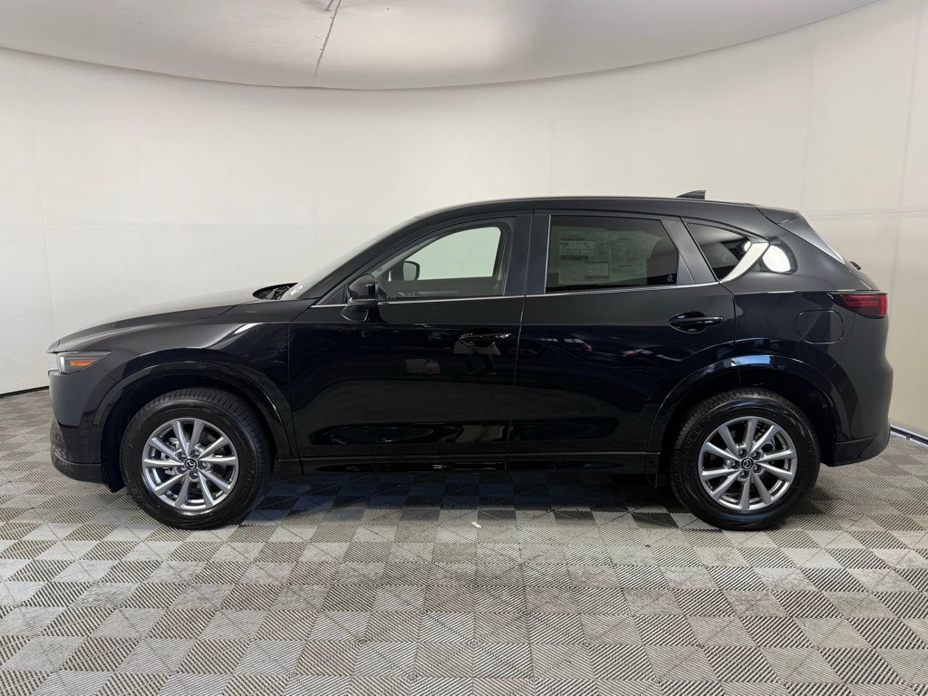 2025 Mazda CX-5 2.5 S Preferred photo 2
