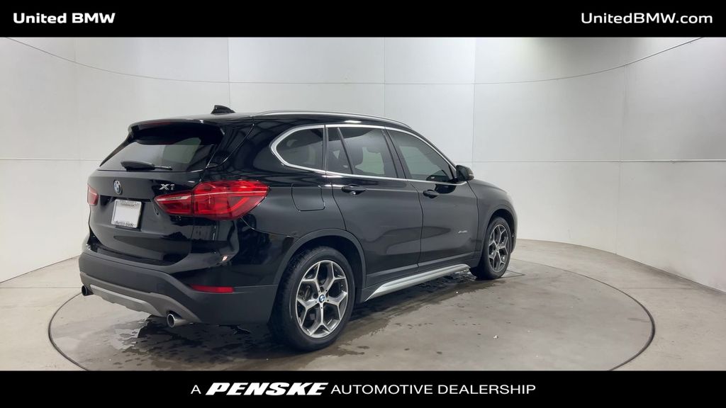 Thumbnail: 2016 BMW X1 - 8