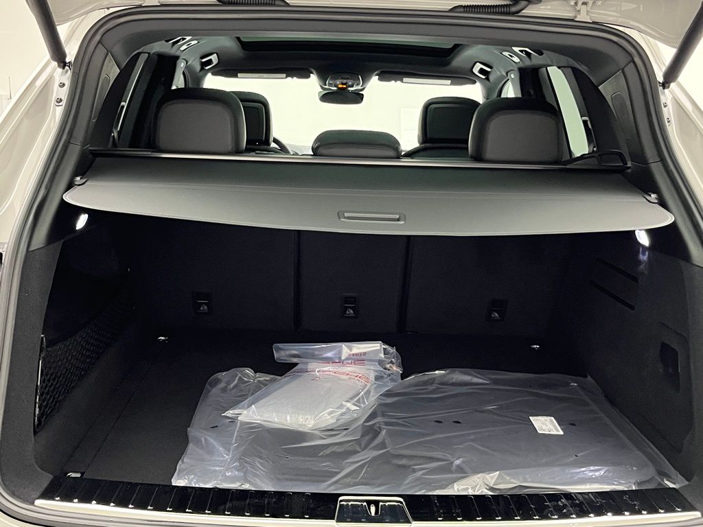 Thumbnail: 2026 Porsche Cayenne - 28