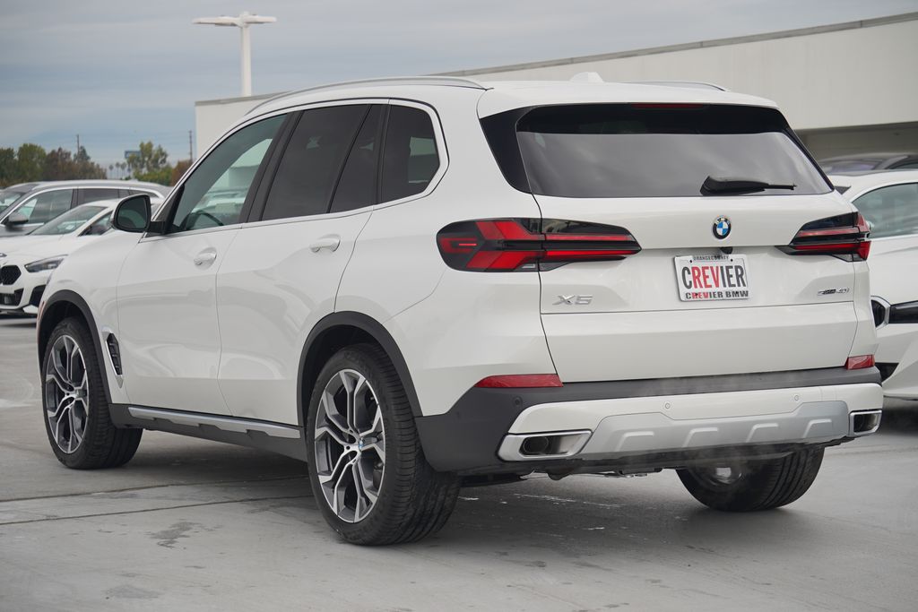 2025 BMW X5 sDrive40i 7