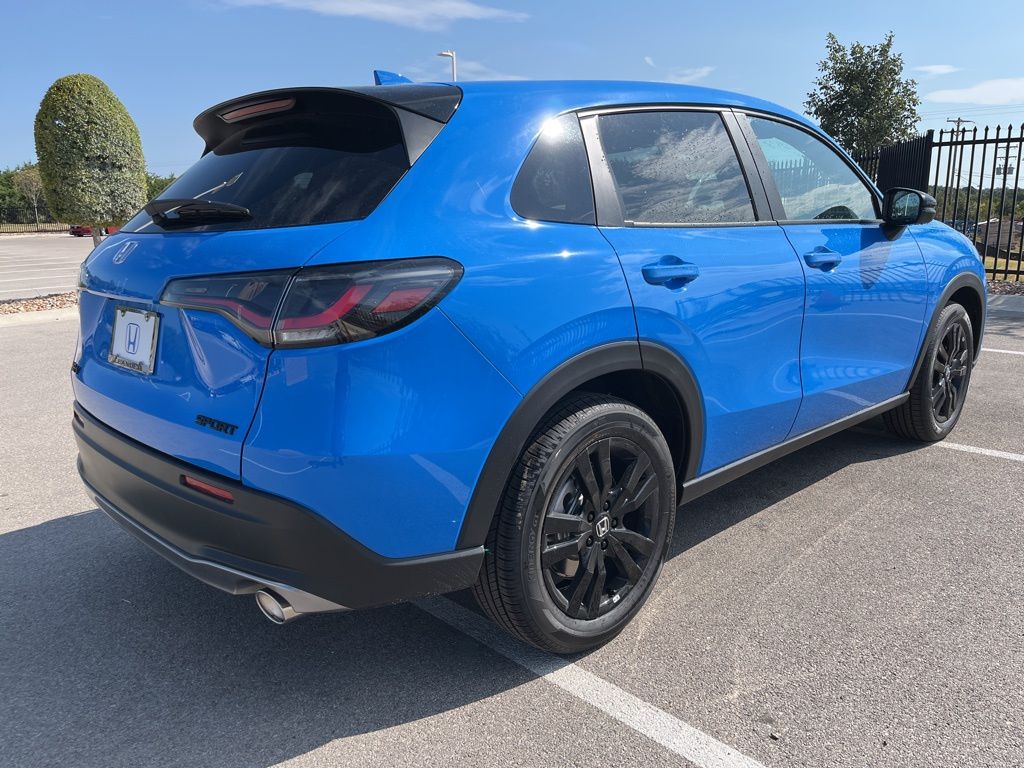 Thumbnail: 2026 Honda HR-V - 3