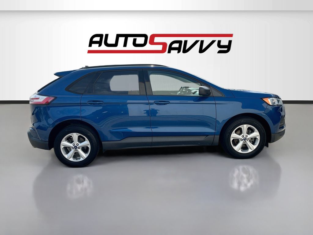 Used 2020 Blue Ford SE image 8