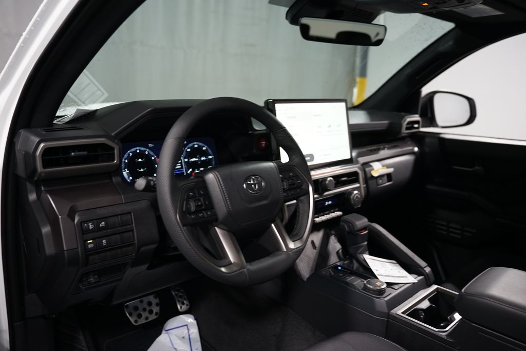 2025 Toyota Tacoma TRD Sport 12