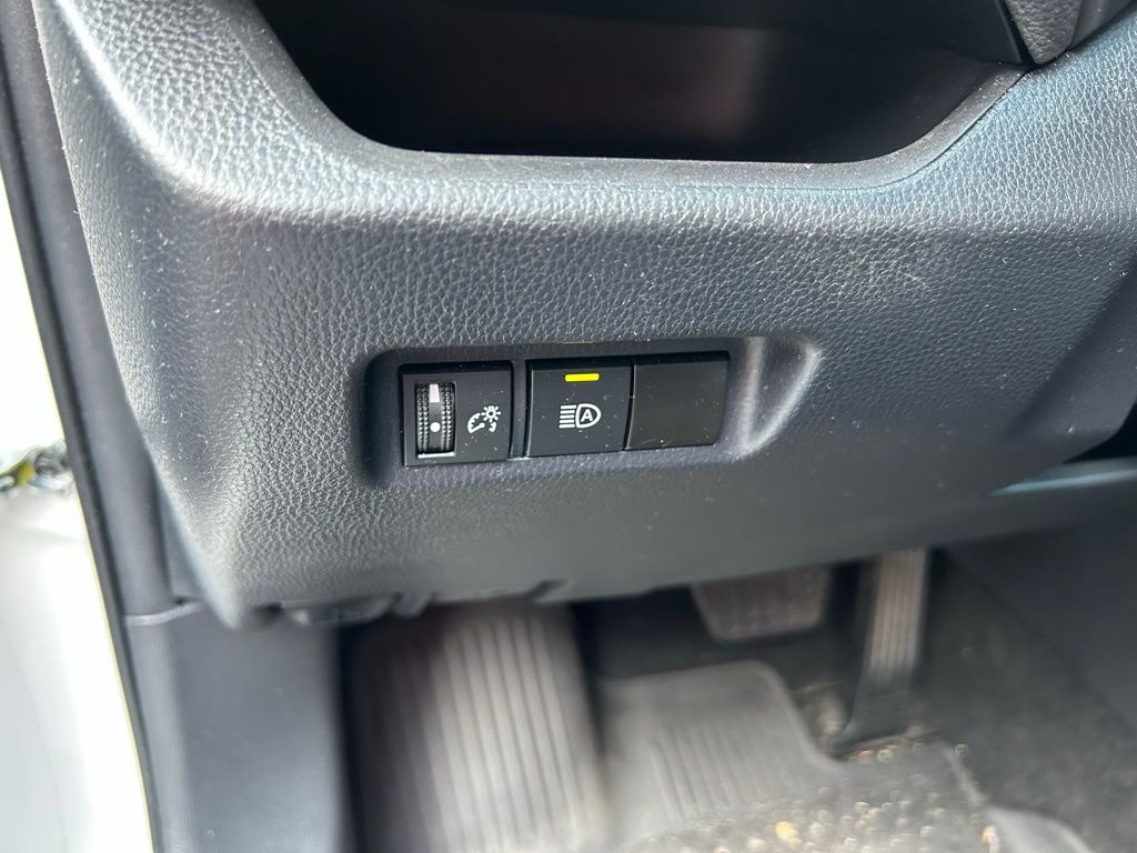 2024 Toyota RAV4 LE 17