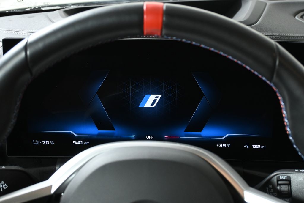 Thumbnail: 2025 BMW i4 - 20