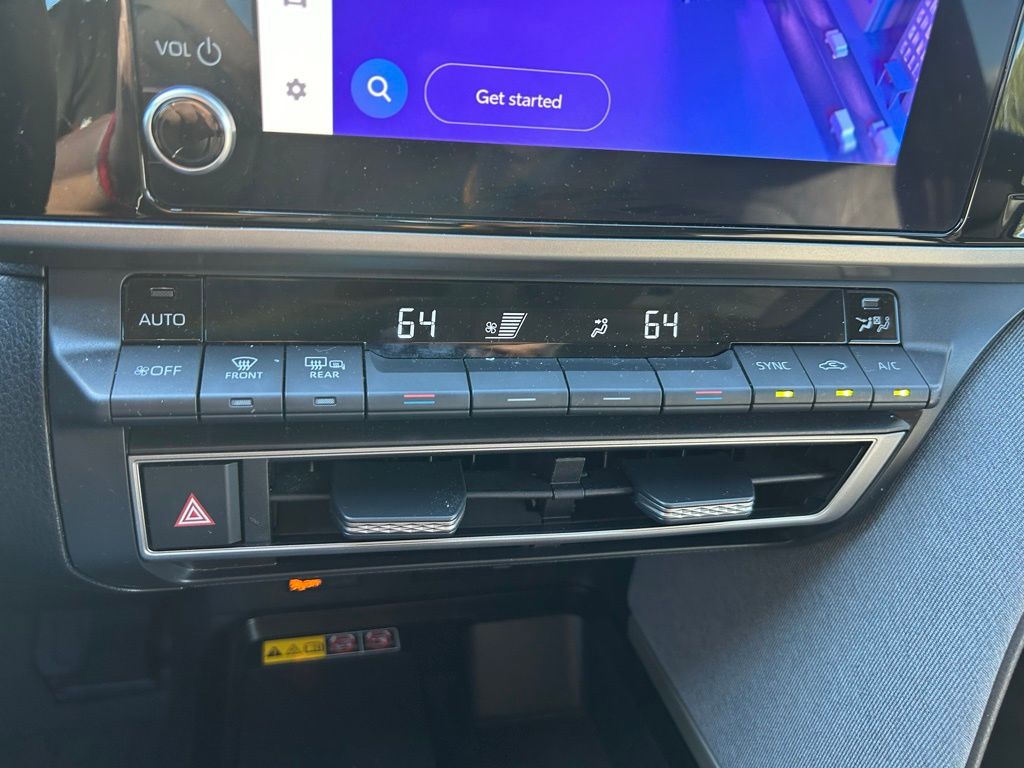 Thumbnail: 2025 Toyota Camry - 26