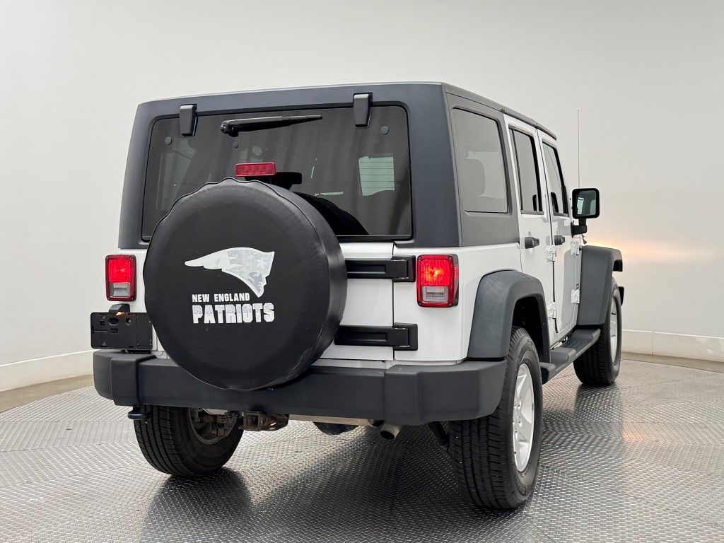 Thumbnail: 2014 Jeep Wrangler - 9
