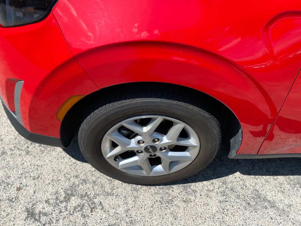 Certified Used 2024 Red Kia LX image 9