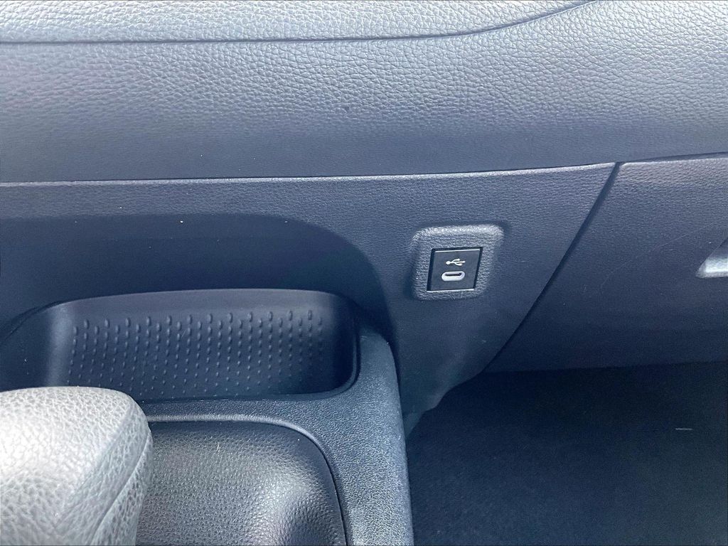 2024 Toyota Corolla — photo 27