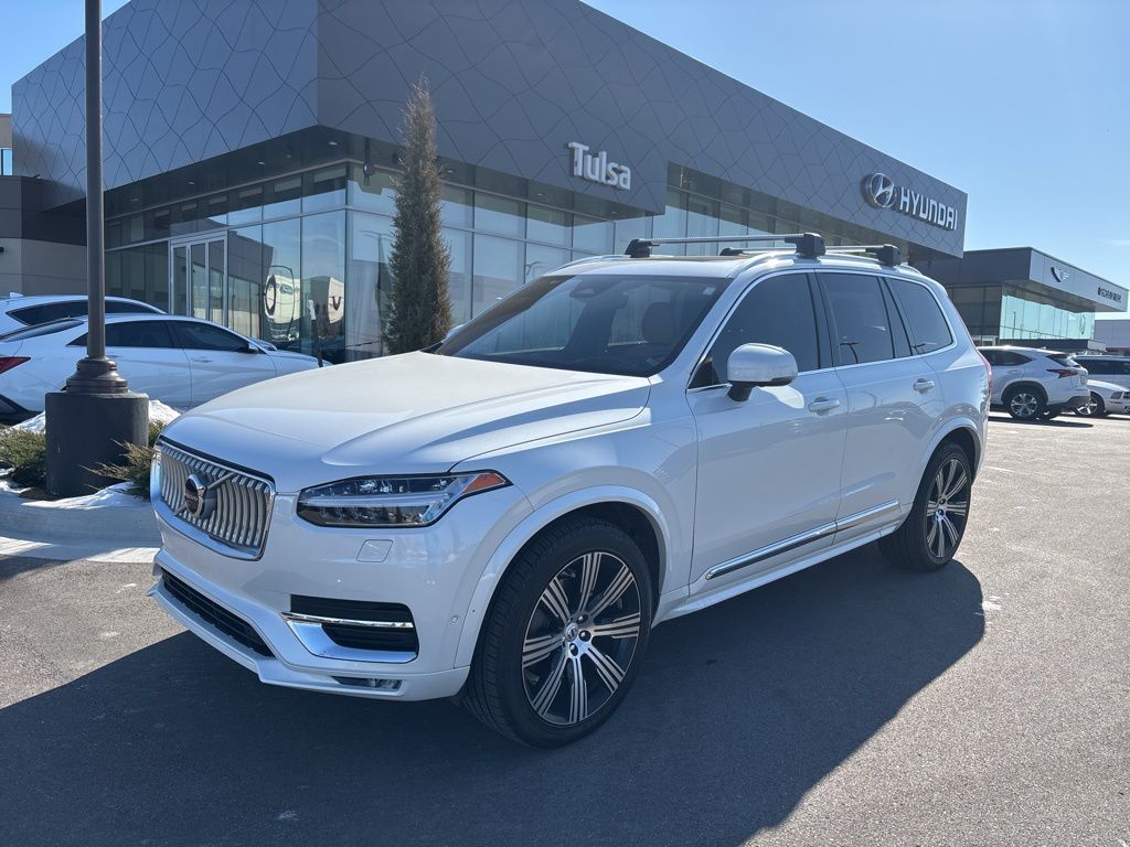2023 Volvo XC90 B6 Ultimate Bright Theme 7-Passenger AWD