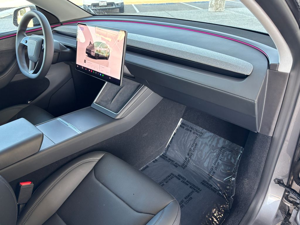 Thumbnail: 2026 Tesla Model Y - 17