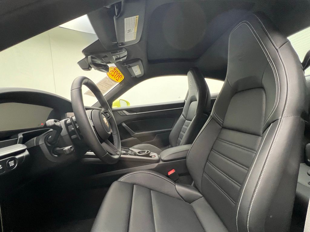 Thumbnail: 2025 Porsche 911 - 5