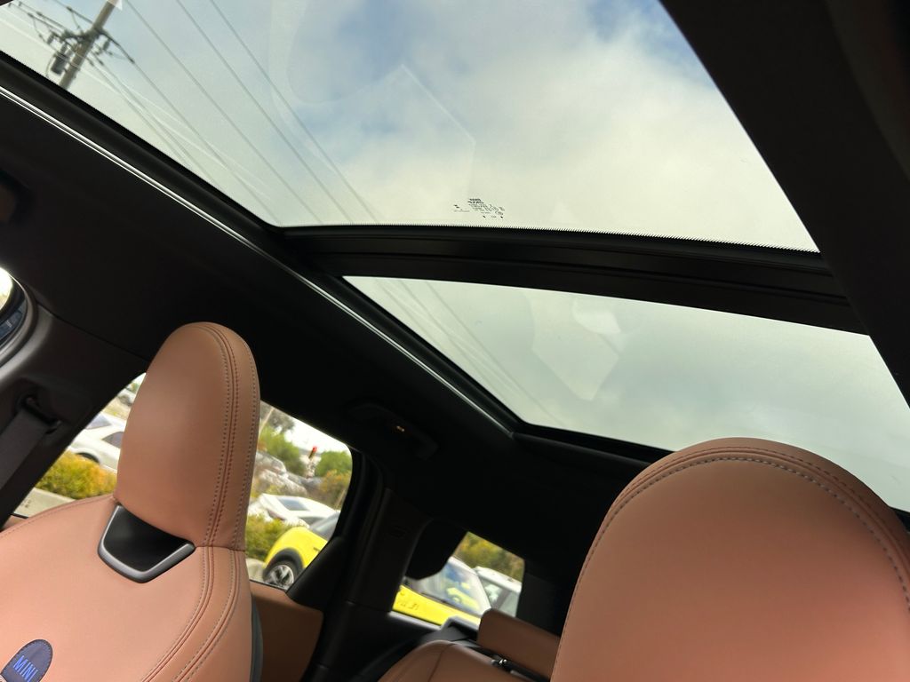 Thumbnail: 2025 MINI Cooper Countryman - 16