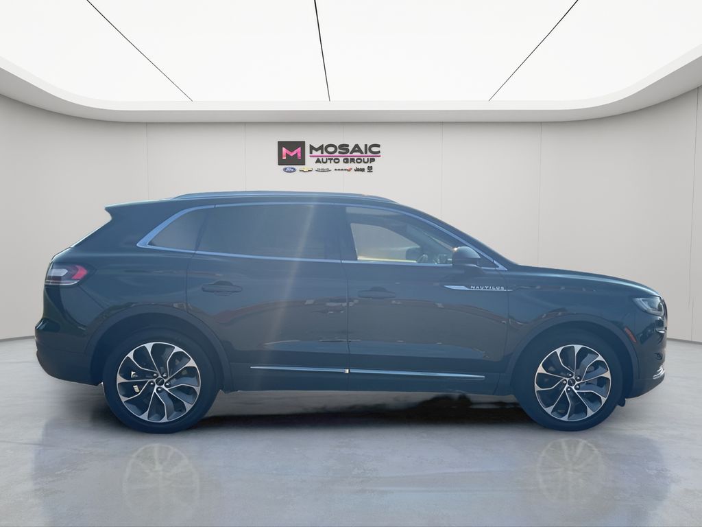 2022 Lincoln Nautilus