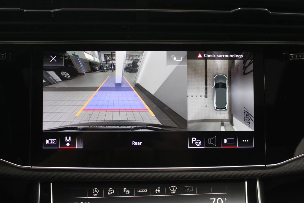 Thumbnail: 2026 Audi Q7 - 25
