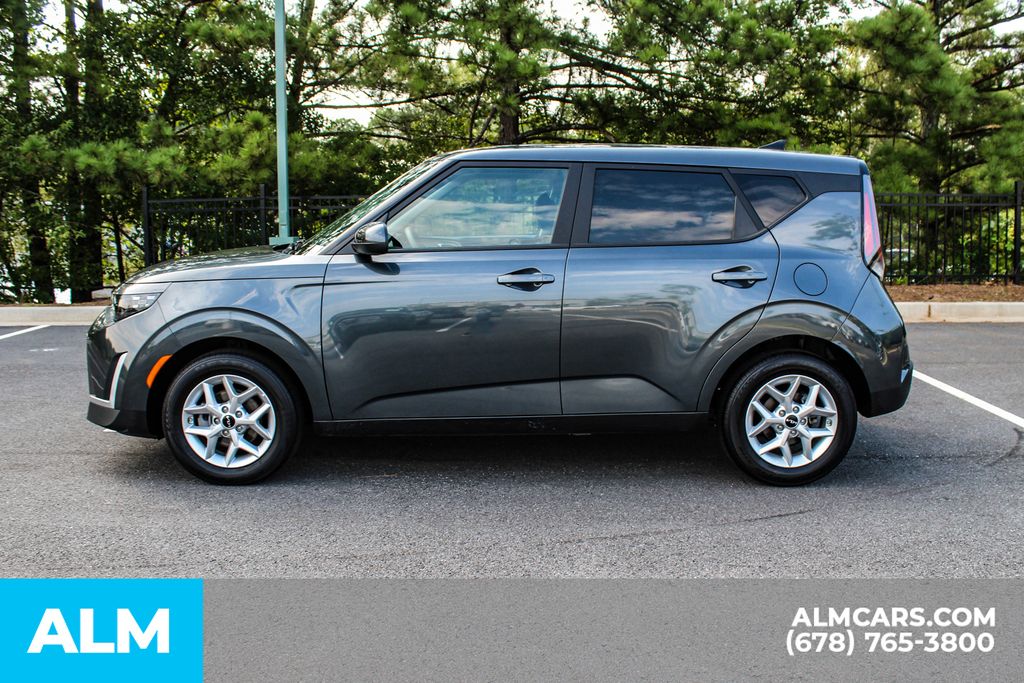 Used 2025 Gray Kia LX image 6