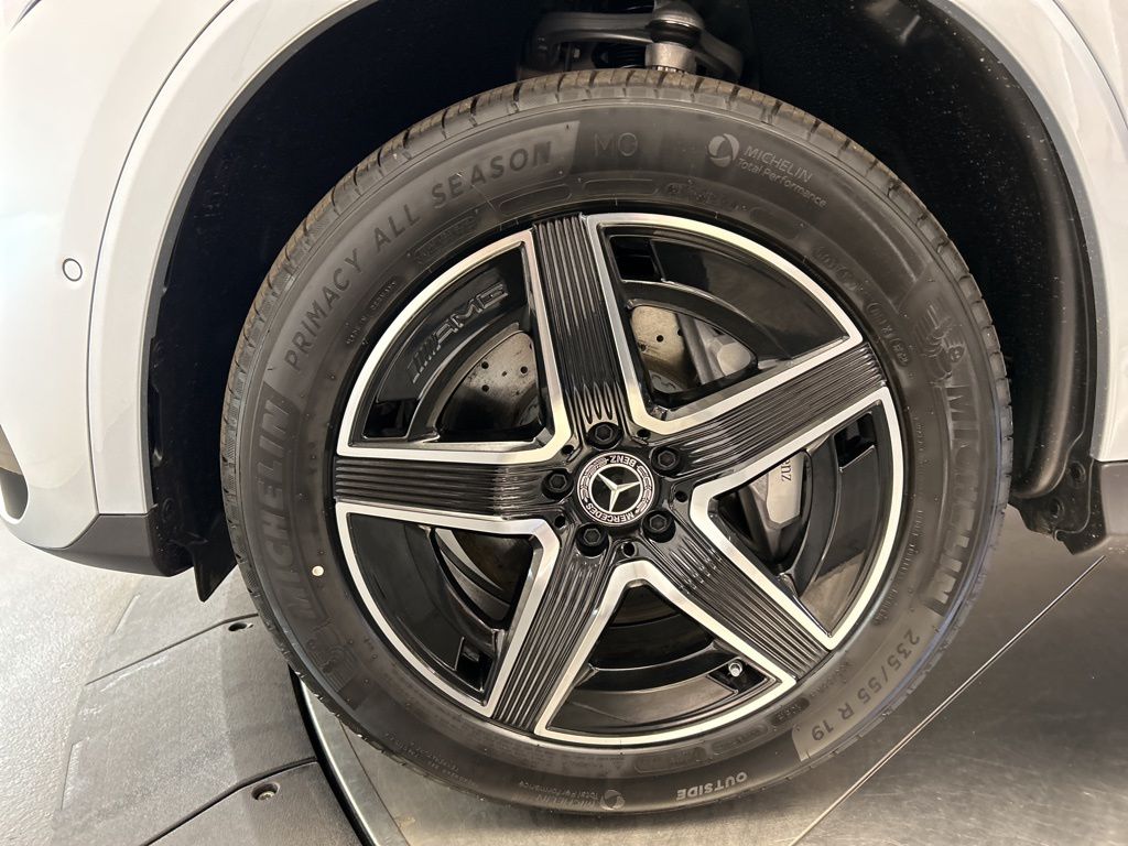 Thumbnail: 2026 Mercedes-Benz GLC - 10