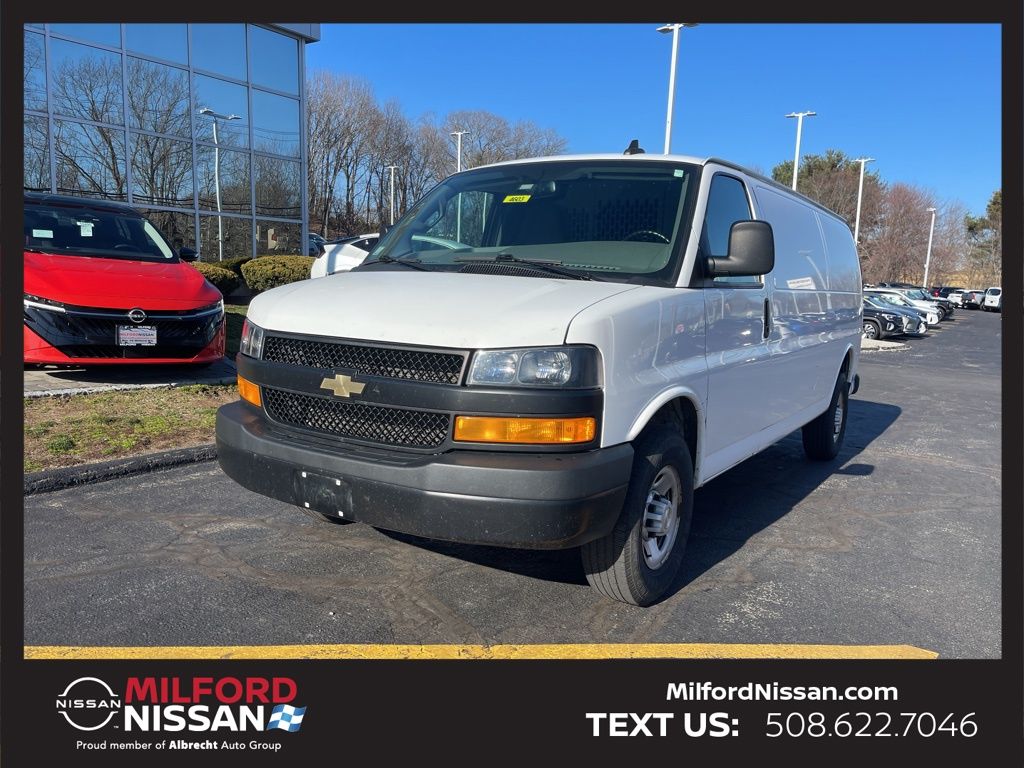 Summit White 2022 Chevrolet Express Cargo 3500 Extended RWD Van Rear-Wheel Drive 8-Speed Automatic Overdrive