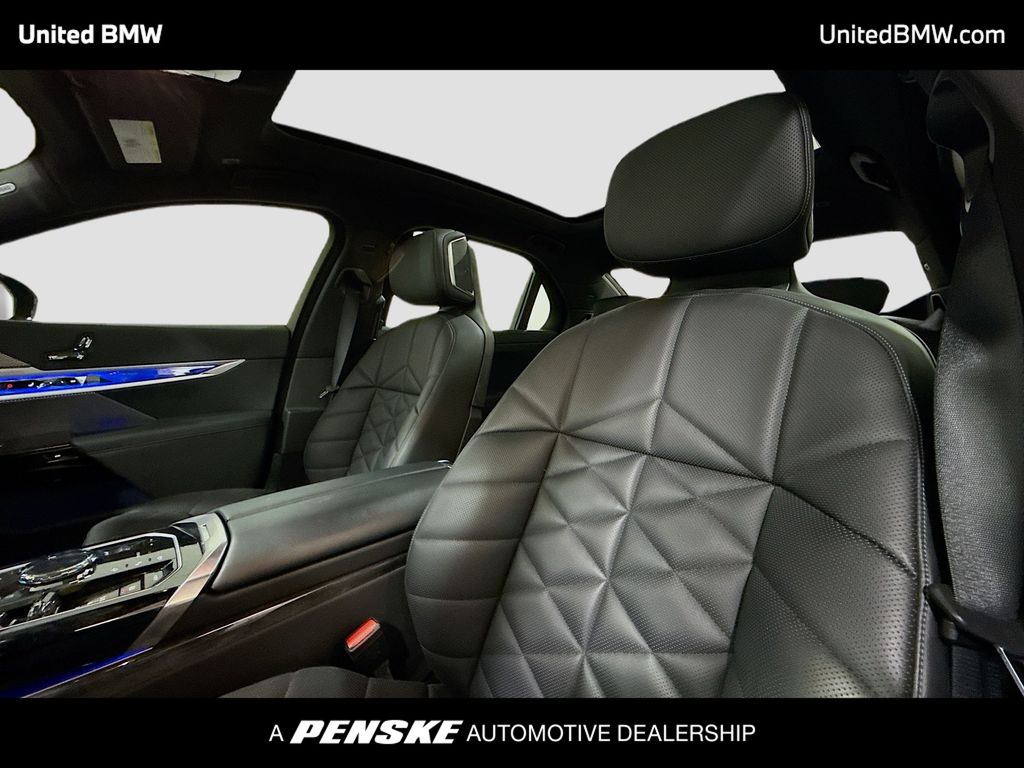 Thumbnail: 2023 BMW 7 Series - 5
