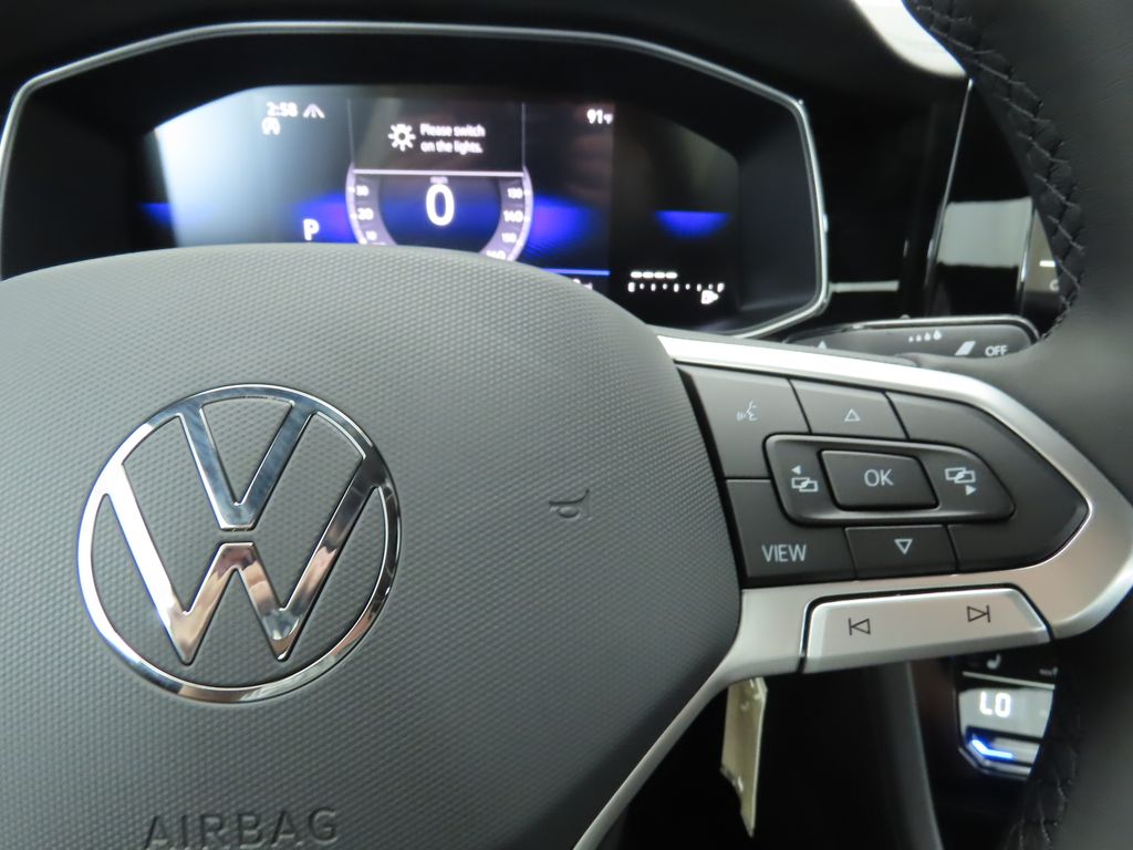 Thumbnail: 2025 Volkswagen Jetta - 12