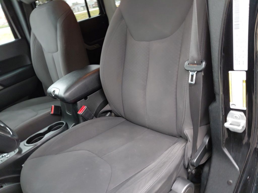 Thumbnail: 2017 Jeep Wrangler - 21