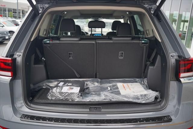 Thumbnail: 2026 Volkswagen Atlas - 12