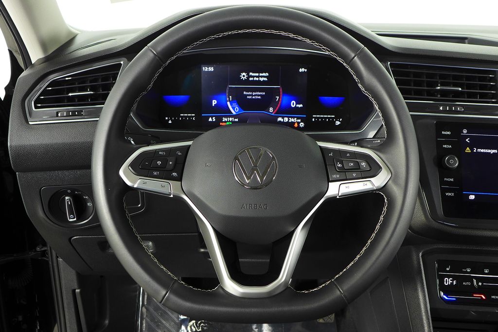 Thumbnail: 2023 Volkswagen Tiguan - 26