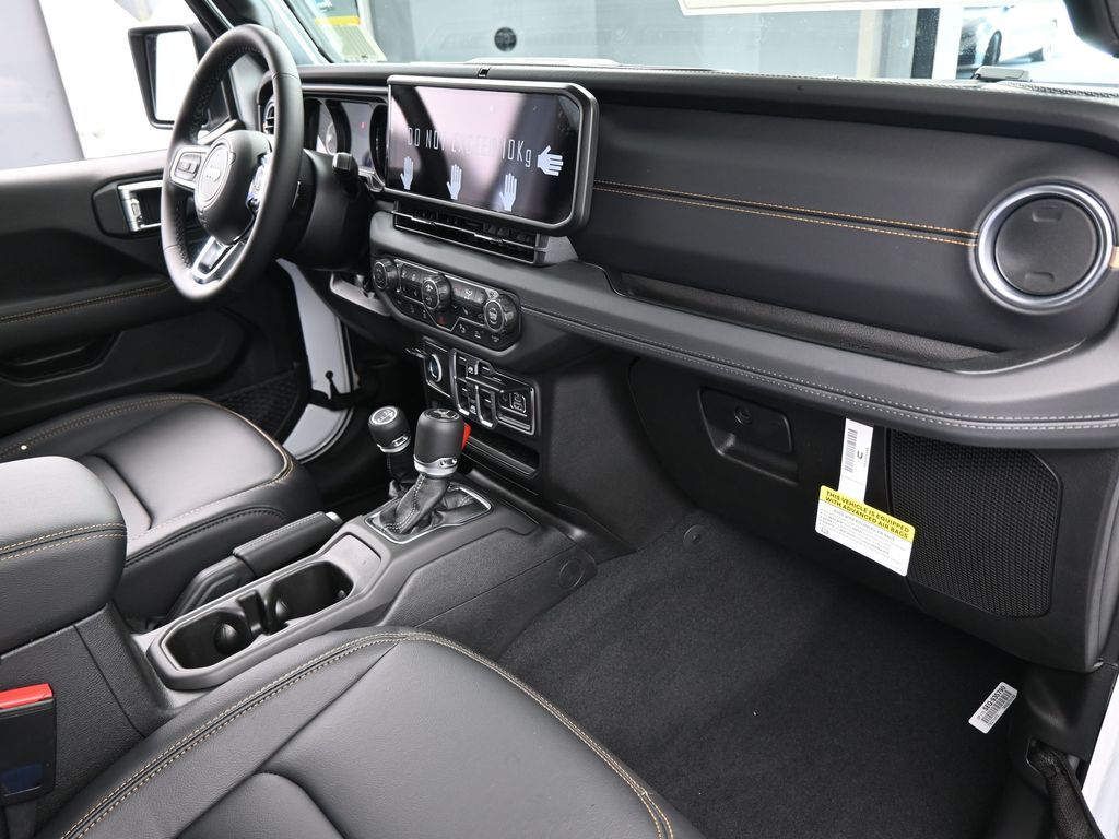 New 2026 Bright White Clearcoat Jeep Sahara image 40