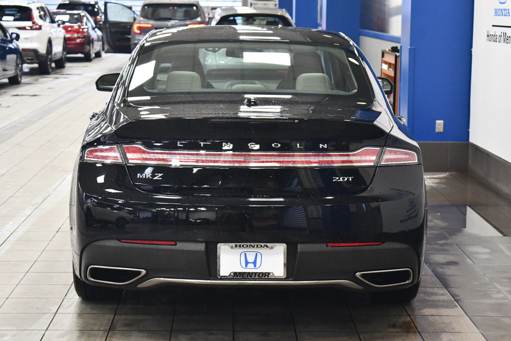 Thumbnail: 2017 Lincoln MKZ - 4