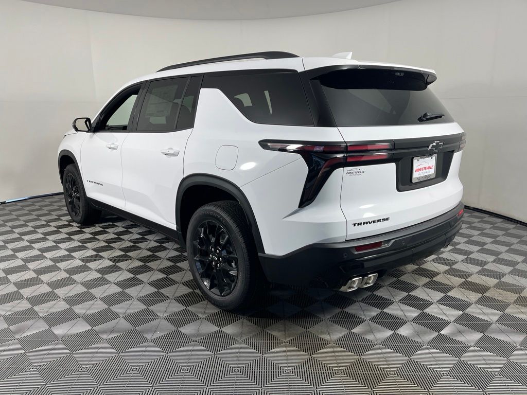 Thumbnail: 2026 Chevrolet Traverse - 3