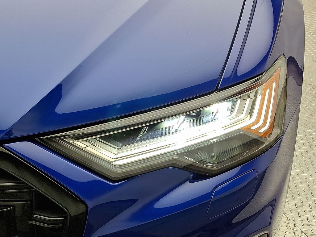 Thumbnail: 2023 Audi S6 - 9