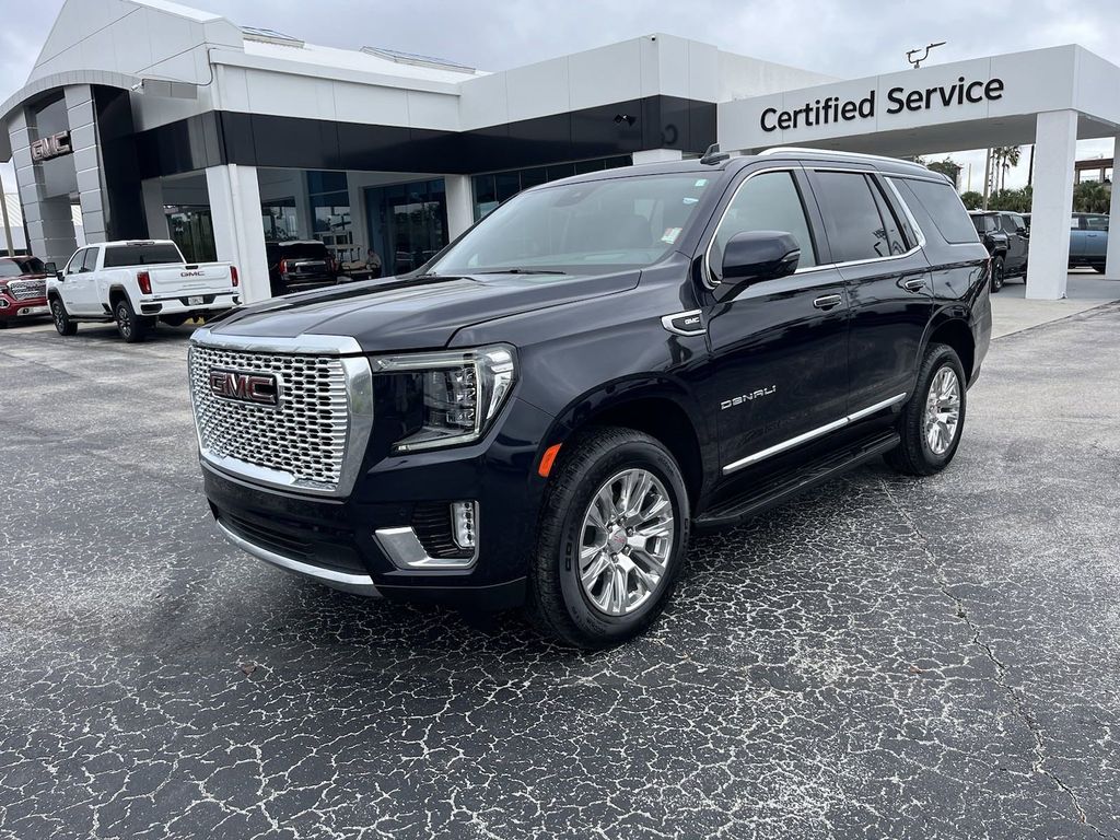 2023 GMC Yukon Denali 9