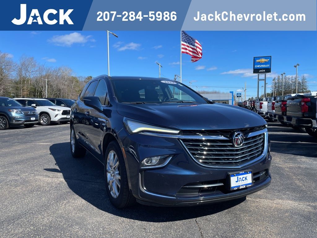 2023 Buick Enclave Essence AWD