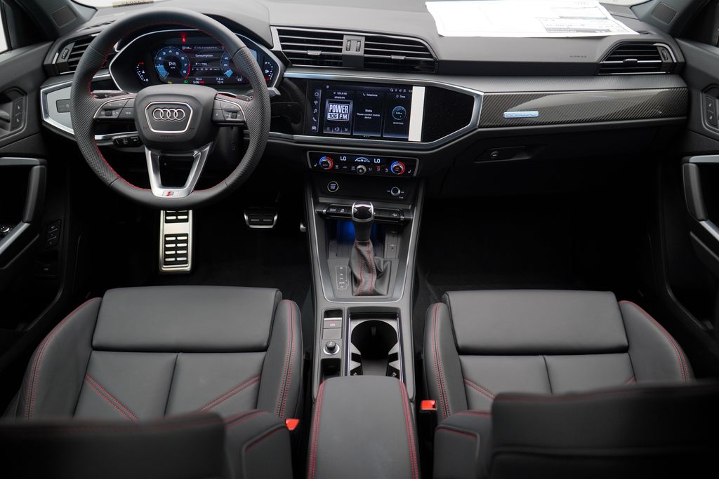 Thumbnail: 2025 Audi Q3 - 8