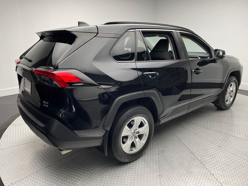 Thumbnail: 2021 Toyota RAV4 - 5