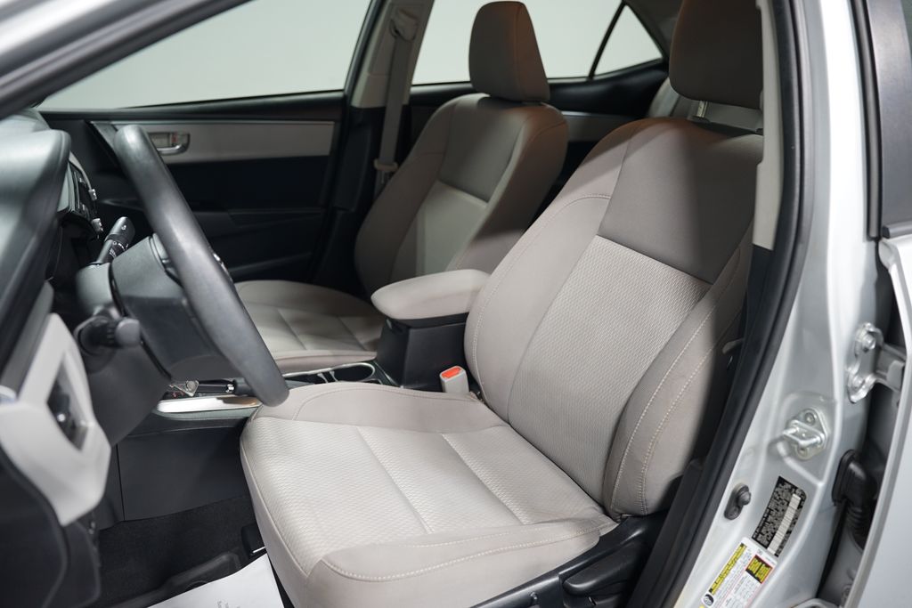 2015 Toyota Corolla LE 22