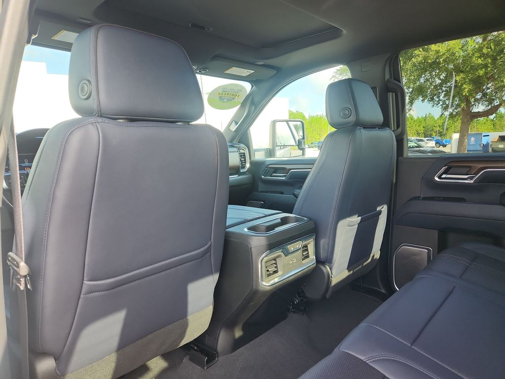 2024 Chevrolet Silverado 2500HD High Country - Photo 19