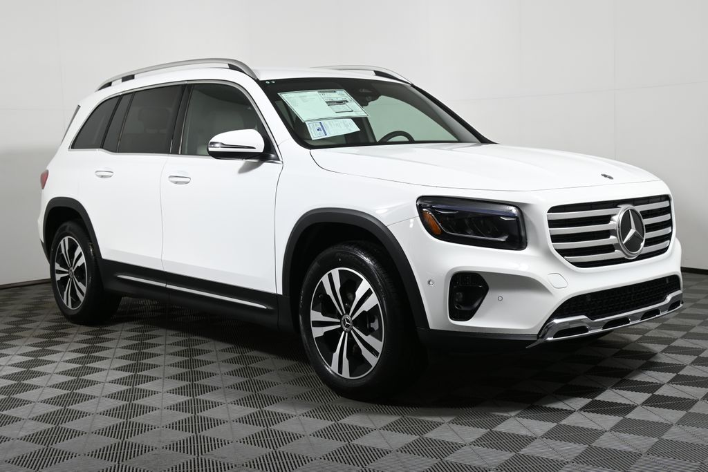 2025 Mercedes-Benz GLB 250 8