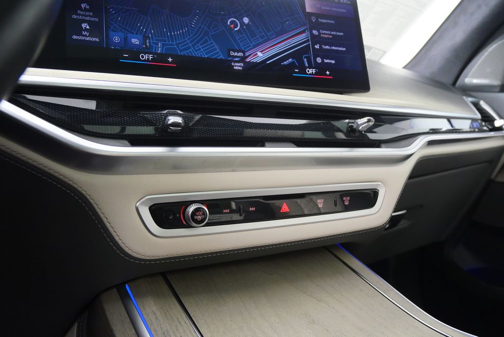 Thumbnail: 2023 BMW X7 - 28