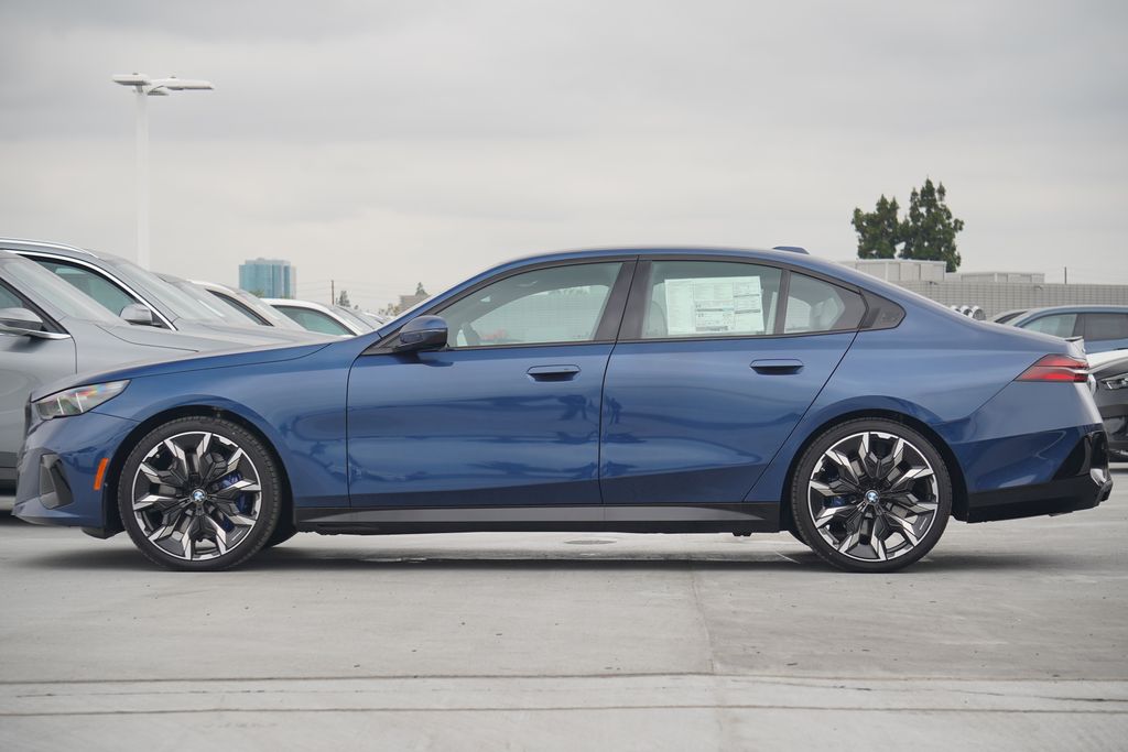 2025 BMW 5 Series 540i xDrive 4