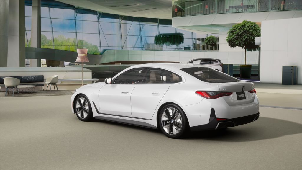 Thumbnail: 2025 BMW i4 - 29