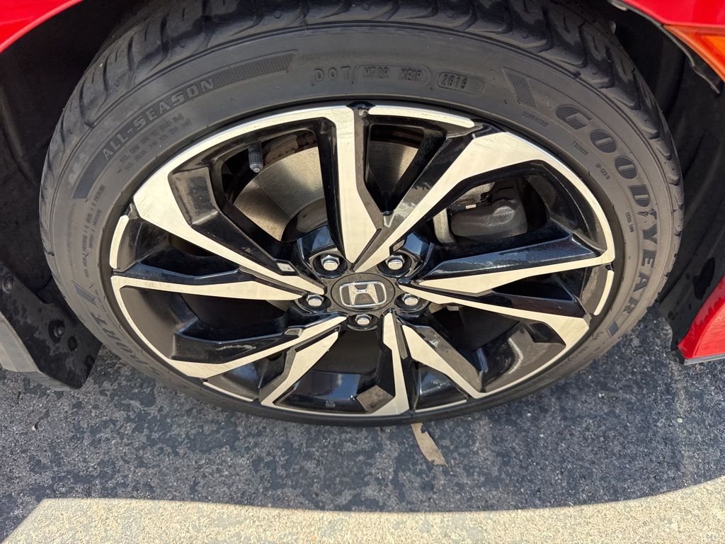 Thumbnail: 2017 Honda Civic - 4
