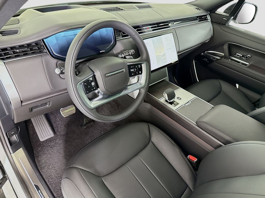 Thumbnail: 2026 Land Rover Range Rover - 9