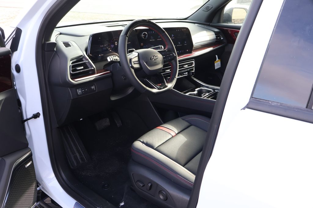 Thumbnail: 2026 Chevrolet Traverse - 13