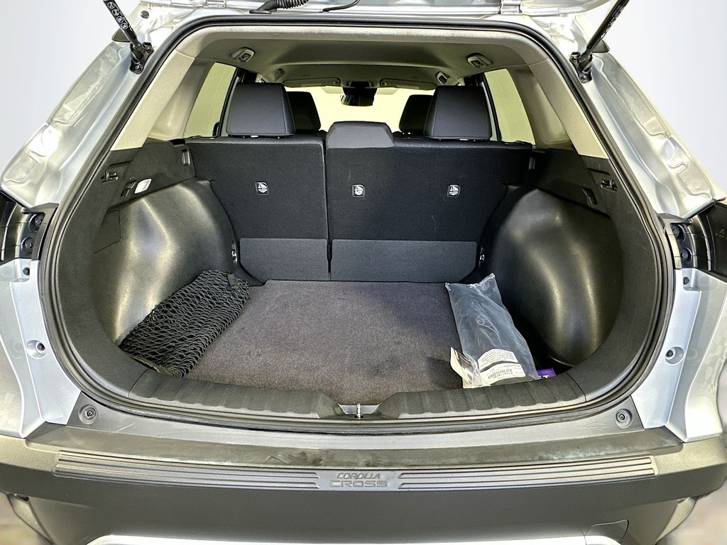 Thumbnail: 2024 Toyota Corolla Cross - 25