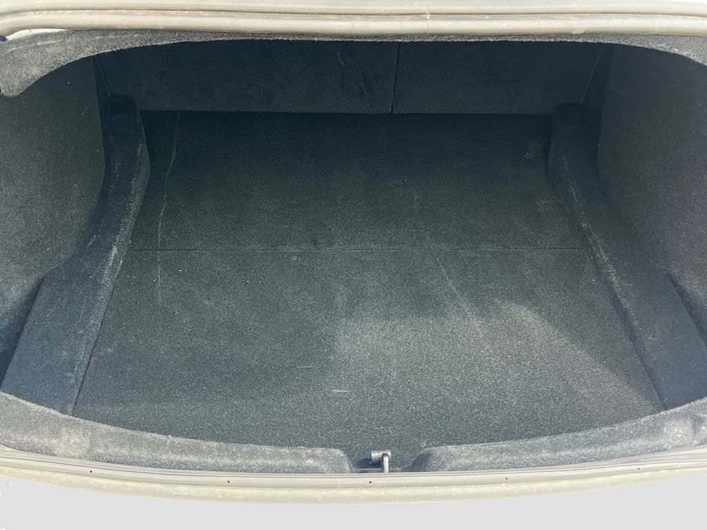 Used 2025 White Tesla Long Range image 27